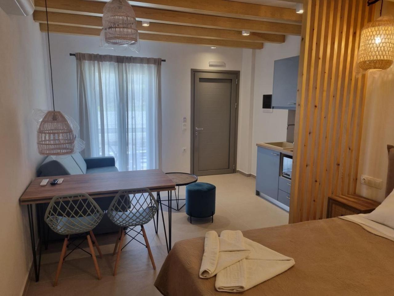 Achilli Apartments Скирос Экстерьер фото
